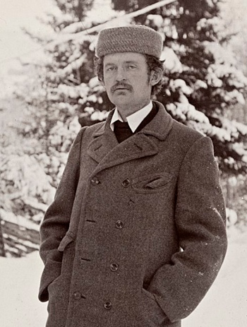 800px Portrett av Edvard Munch cropped