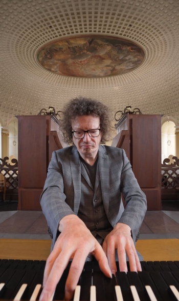 preview WE ALL RAINER OSTER 01