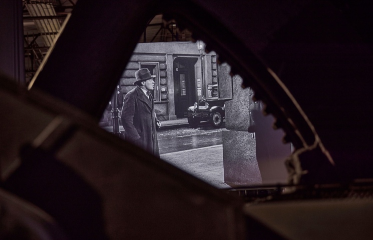 Film Details 87 b